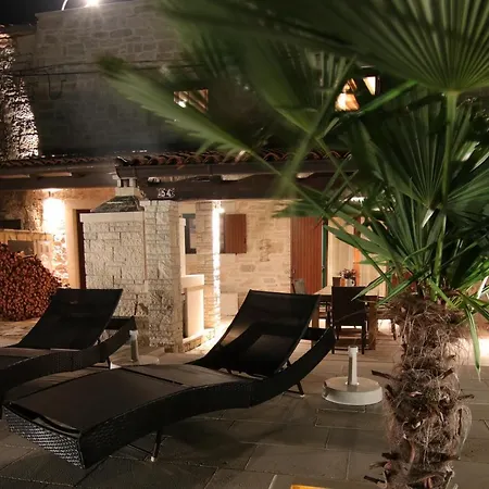 Villa - House Sunshine Mit Pool Und Aussicht Krnica