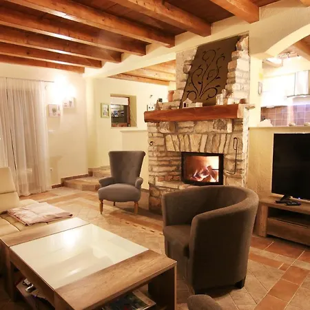 - House Sunshine Mit Pool Und Aussicht Villa